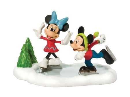 Mickey & Minnie Go Skating Online