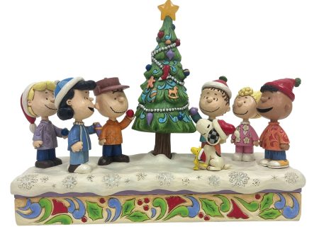 Peanuts Gang Decorating Tree Fashion