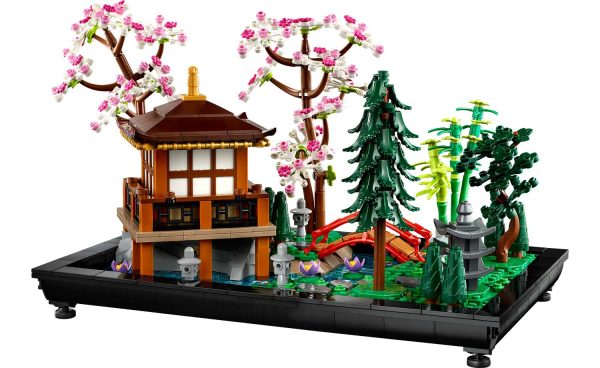 10315 | LEGO® ICONS™ Tranquil Garden Fashion