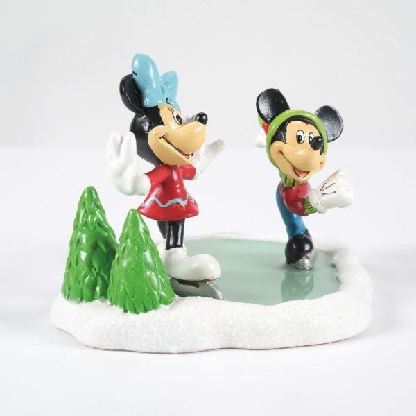 Mickey & Minnie Go Skating Online