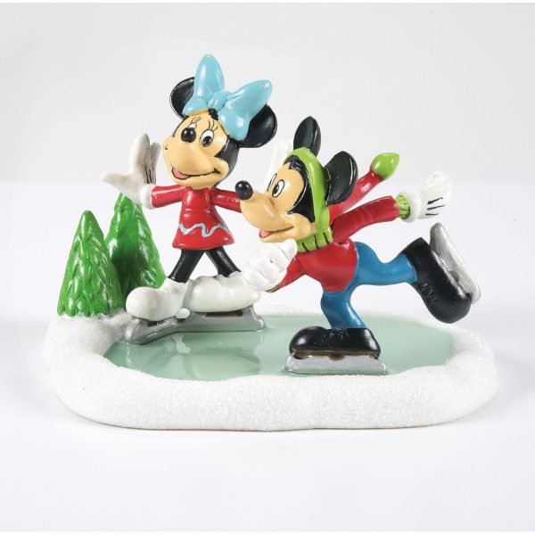 Mickey & Minnie Go Skating Online