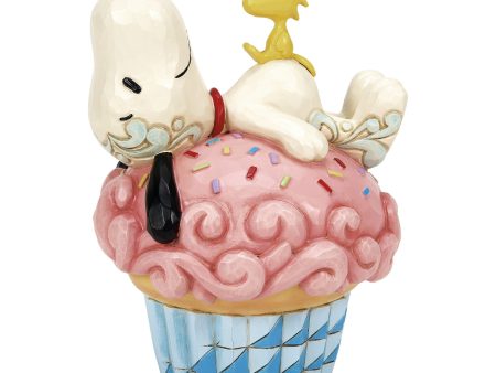 Snoopy Laying on Cupcake Fashion